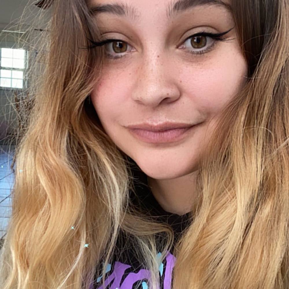 Meet your Posher, Vicky